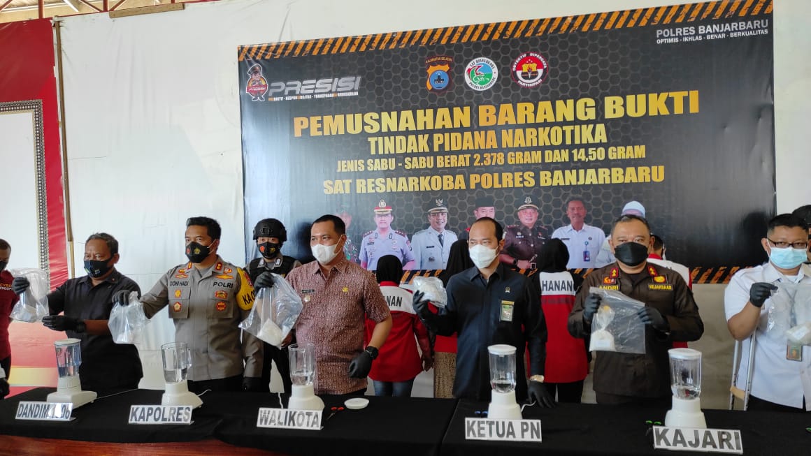 Forkopimda Banjarbaru lakukan pemusnahan barang bukti Sabu-sabu