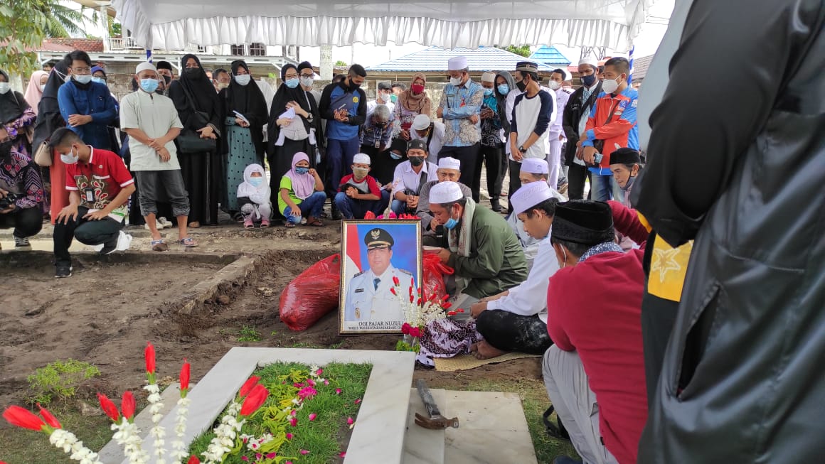 Pemakaman Almarhum Ogi Fajar Nuzuli