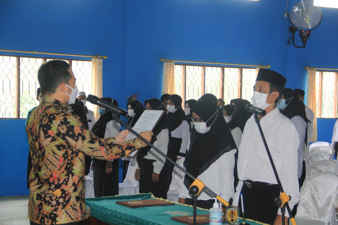 Bupati HST H Aulia Oktafiandi resmikan anggota BPD di Kecamatan Batang Alai Utara dan Pandawan