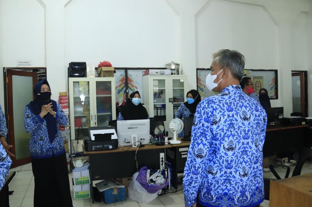 Walikota Banjarbaru Kembali Sidak Ke Beberapa Instansi Pasca Libur Lebaran