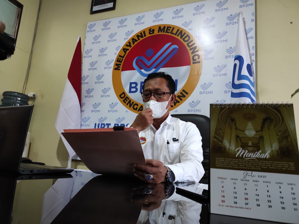 Kepala Badan Perlindungan Pekerjaan Migran Indonesia (BP2MI) Banjarbaru, Amir Hakim Abdi Sihotang