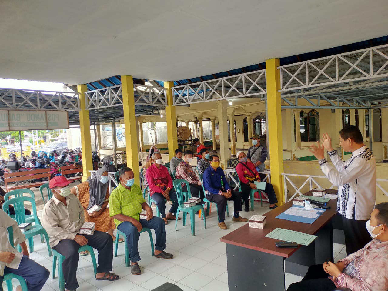 Dinas Perdagangan Kota Banjarbaru menggelar rapat persiapan pasar kembali difungsikan