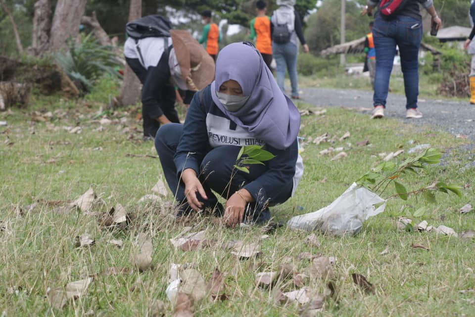 World Cleanup Day KPH Tanah Laut 3