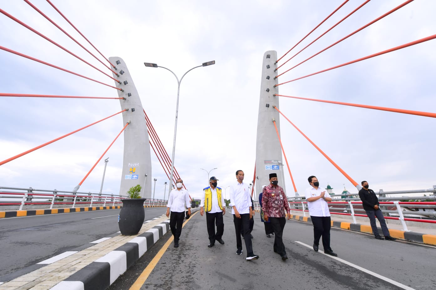 Presiden RI Joko Widodo kunjungi jembatan Sungai Alalak